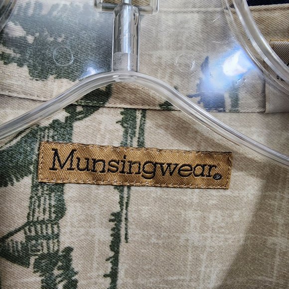 Munsingwear button down long sleeve shirt with canoe and forest print men size L - Picture 2 of 11